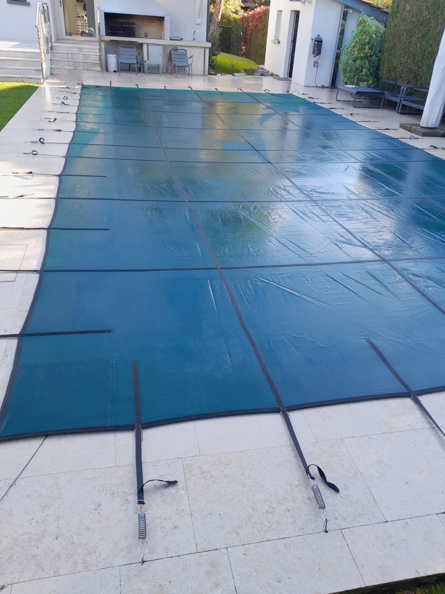 Bâche-d'hiver-piscine-Genève-&-Vaud par Astro Piscines- Bâche-d'hiver-piscine-Genève-&-Vaud par Astro Piscines