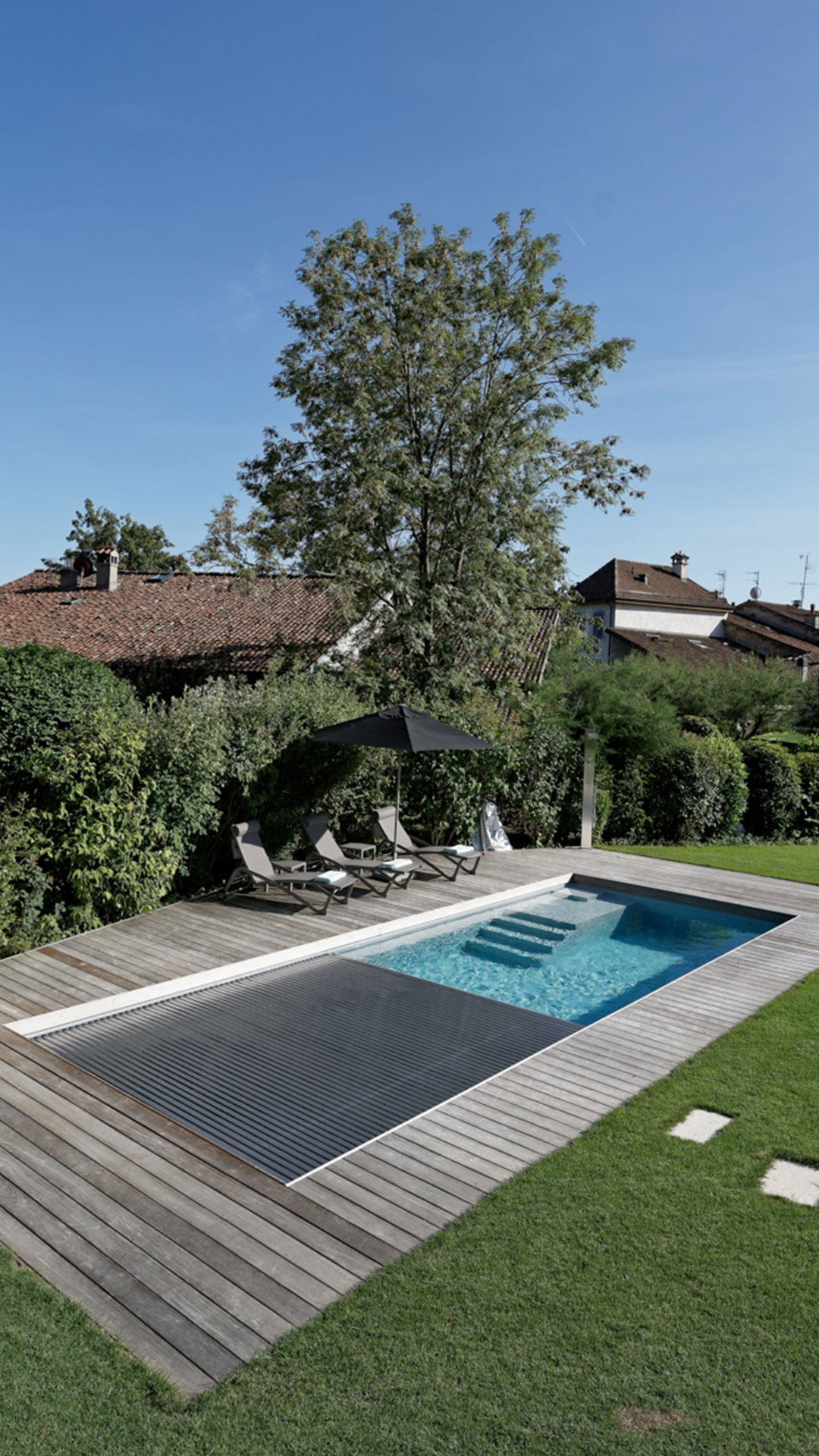 Chauffage-piscine-par-couverture-solaire-en-Suisse Chauffage piscine par volet solaire à Genève et Vaud par Astro Piscines