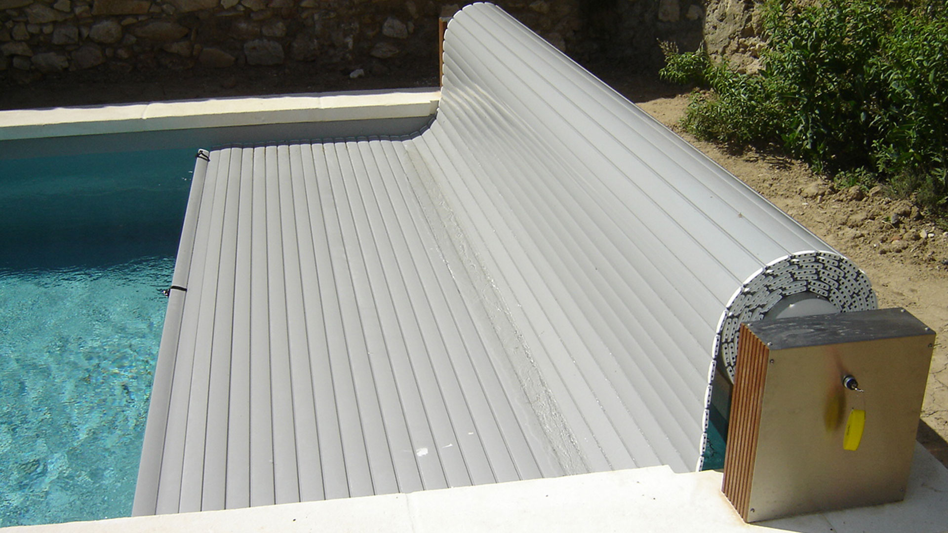Volet hors sol grand bassin Top Comfort AquaTop inox 316L IPE