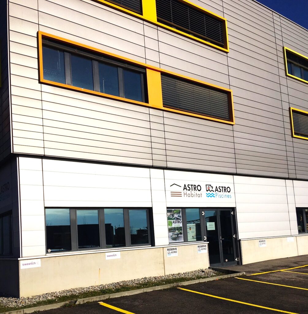 Magasin Astro Piscines de produits pour la piscine, sauna, hammam, spa, jardinage Route de Champ-Colin 2C à Nyon