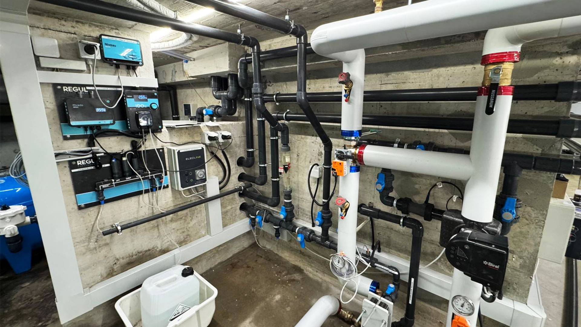 Modification local technique lors rénovation piscine dans le canton de Vaud