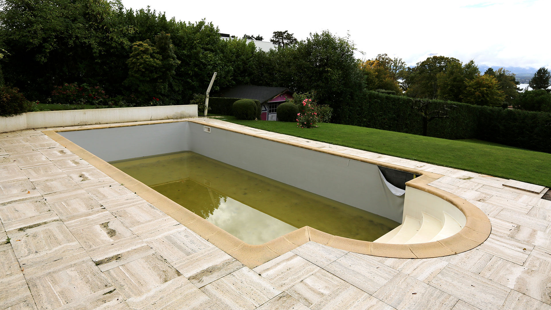 Piscine-a-renover-carrelage-et-margelles-a-changer-nouvel-escalier-et-forme-piscine-a-moderniser Piscine à rénover - carrelage et margelles à changer - nouvel escalier et forme piscine à moderniser